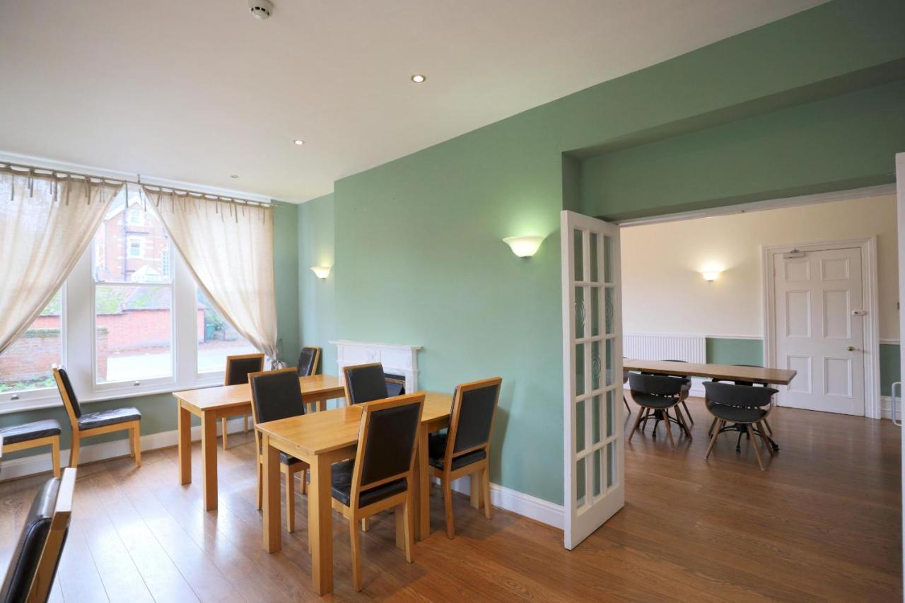100 Banbury Road - Formerly Parklands Bed and breakfast *